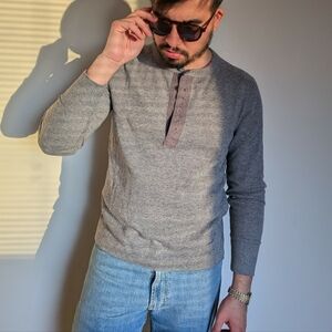 Banana Republic | Gray Double knit Henley Shirt (S)